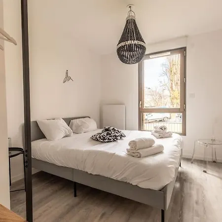 Le Vercingetorix Centre +parking